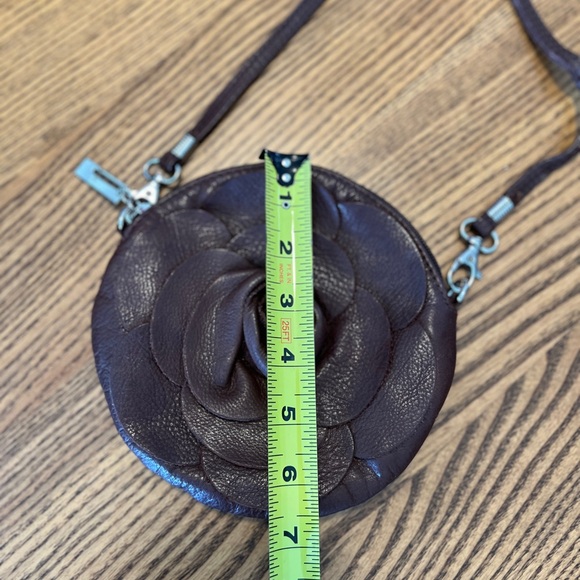 Made in Italy Leather Flower Handbag - Picture 4 of 13